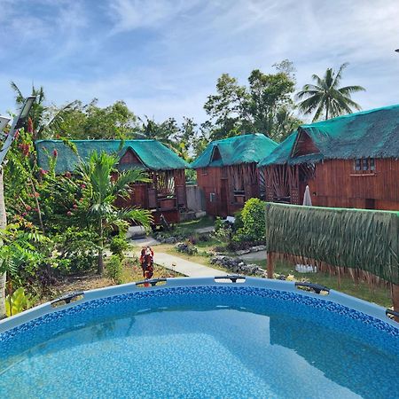 Nirvana Resort & Dive Centre - Moalboal Buitenkant foto