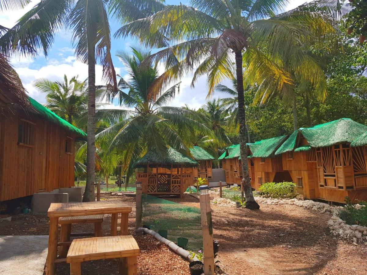 Nirvana Resort & Dive Centre - Moalboal Buitenkant foto